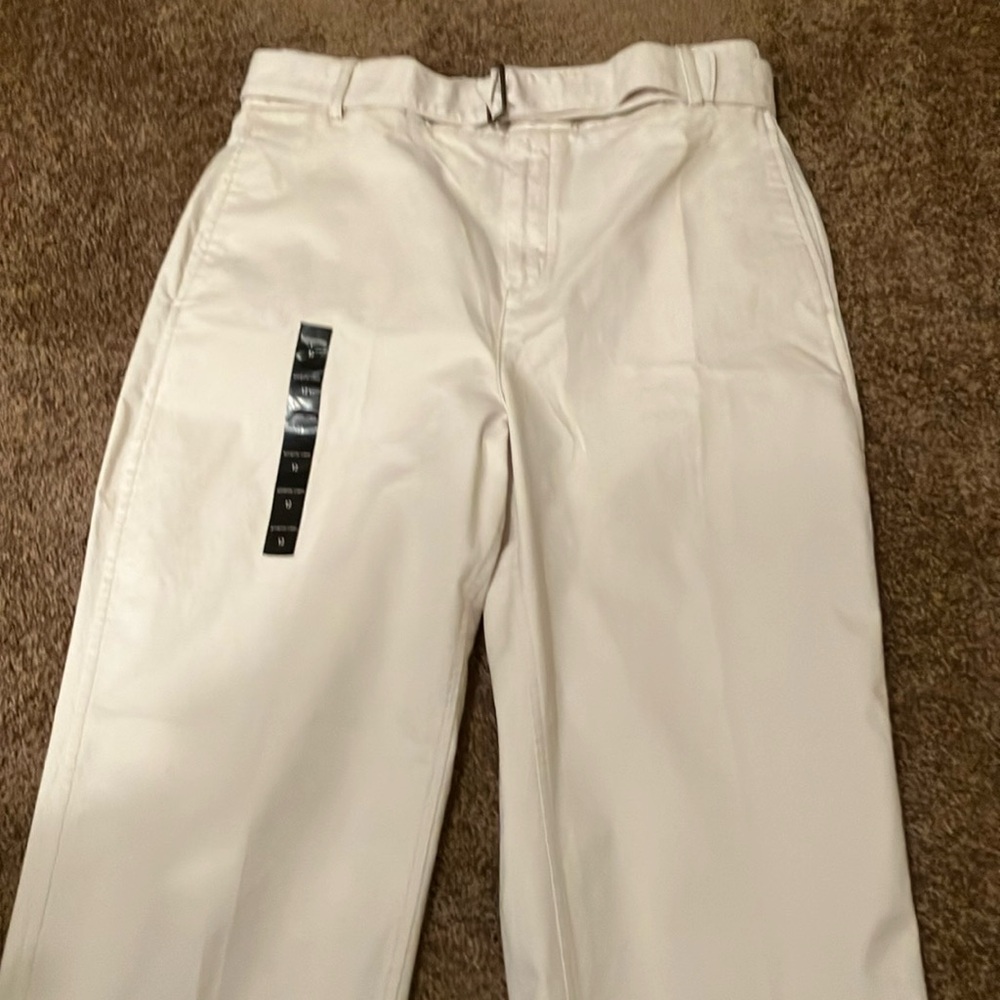 BANANA REPUBLIC.AUTHENTIC CHINO PANTS. SIZE 12. COMES WITH BELT.HAS POCKETS. NWT